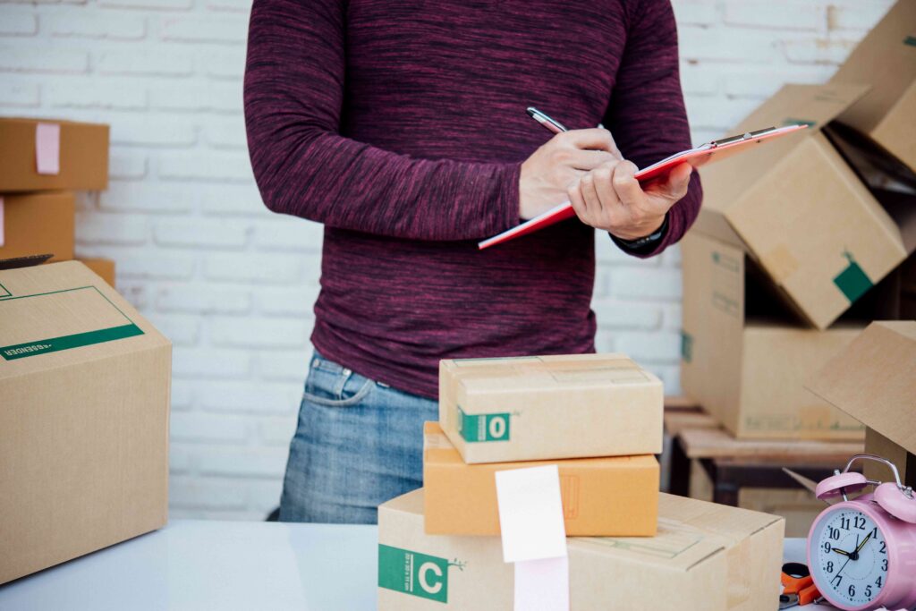 Moving, traveling, staying home this article will help you with useful tips on how to use a checklist