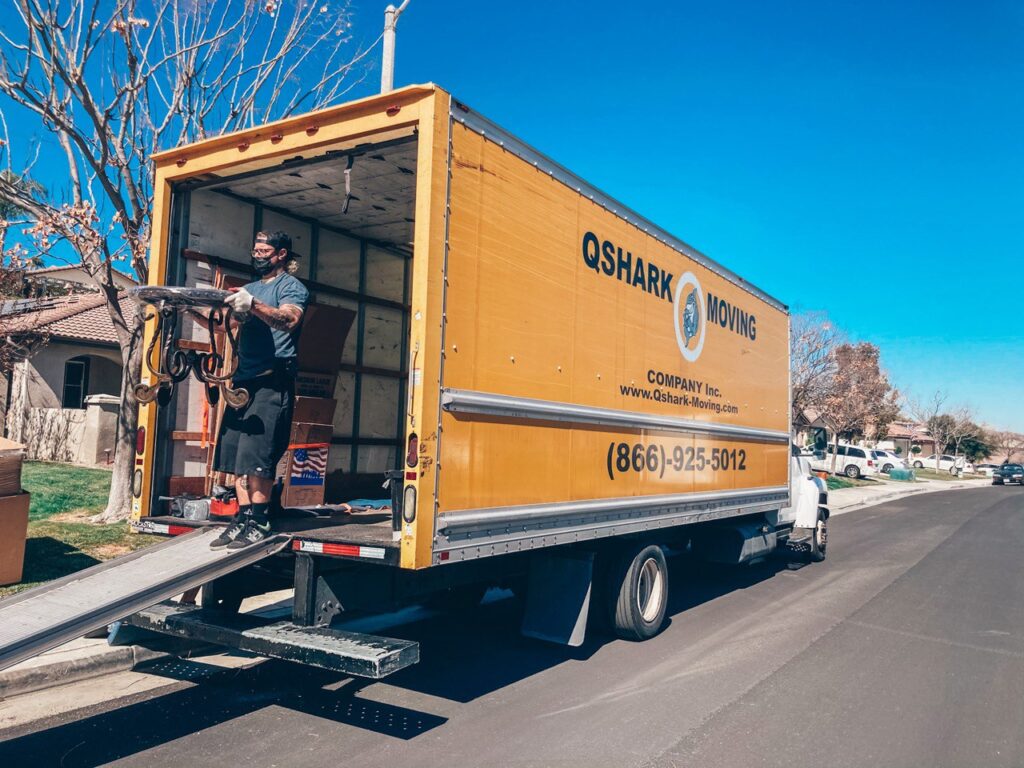 How to Hire Movers Near Me
