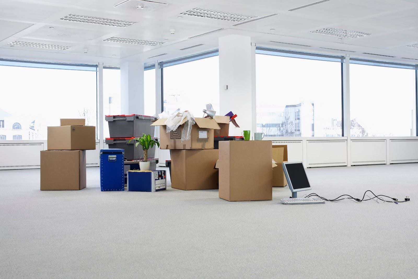 Tips on Moving Your Business to a New Location | Qshark Moving Company
