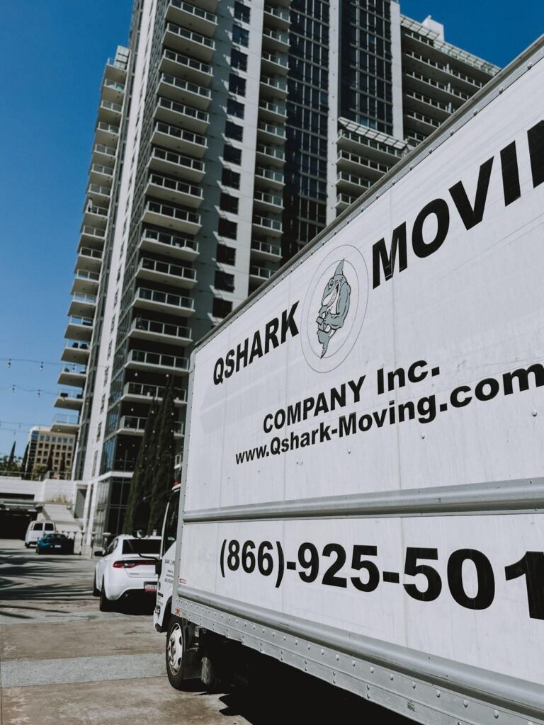 Commercial Moving Solutions in Oakland
